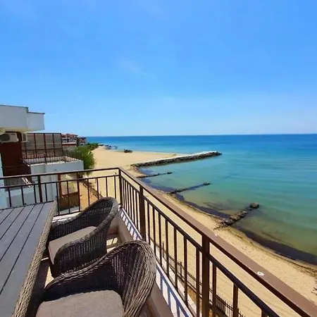 Messambria Fort Beach Apartament - Bastet Bs Apartment Elenite