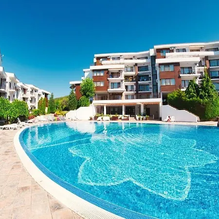 Apartment Messambria Fort Beach Apartament - Bastet Bs